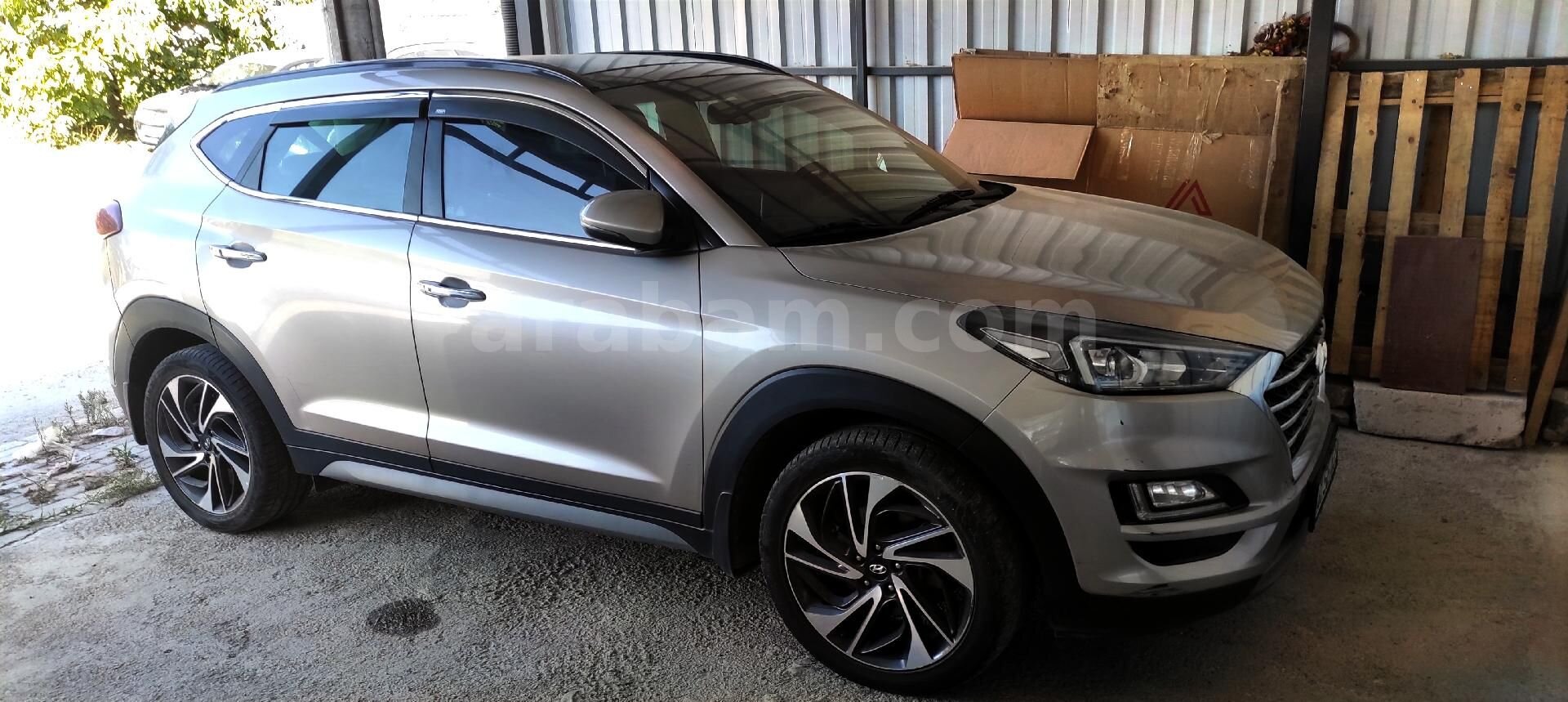 Sahibinden Hyundai Tucson4*4 1.6 CRDi Elite 2018 Model 1