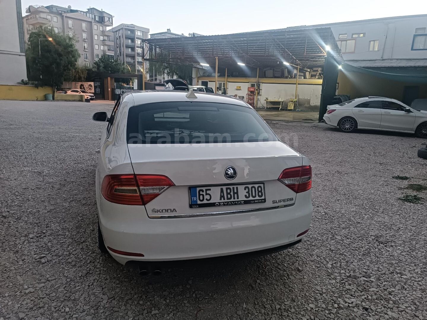 Sahibinden Skoda SuperB 1.6 TDI Elegance 2014 Model 230.000 km Beyaz 6