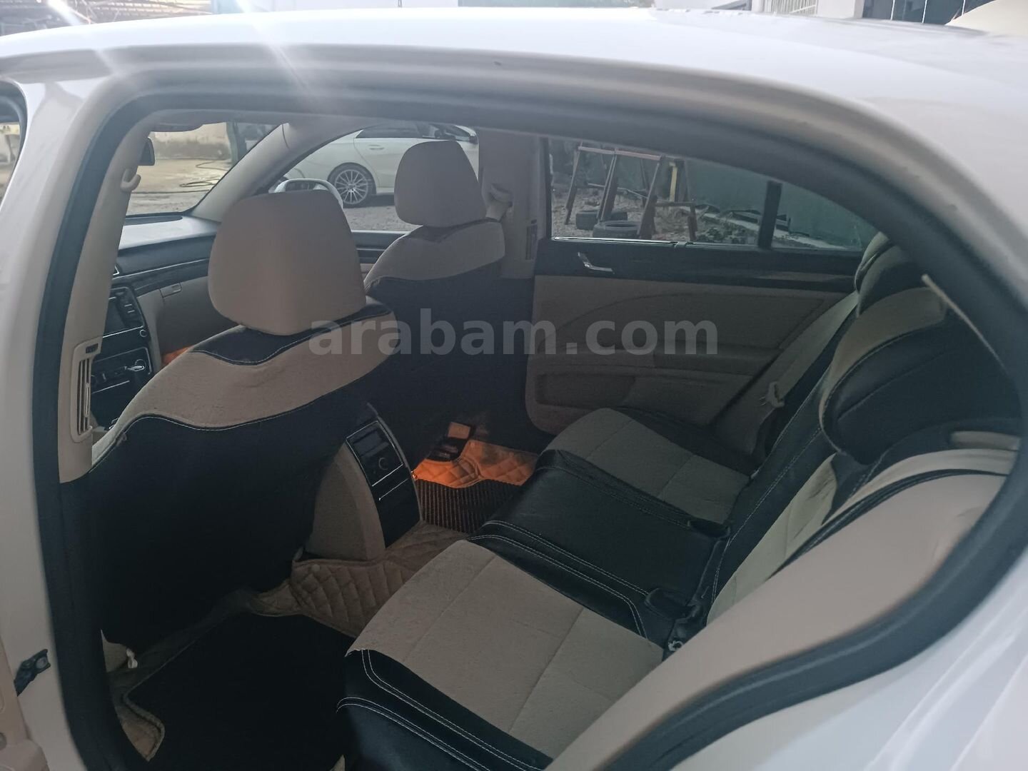 Sahibinden Skoda SuperB 1.6 TDI Elegance 2014 Model 230.000 km Beyaz 5