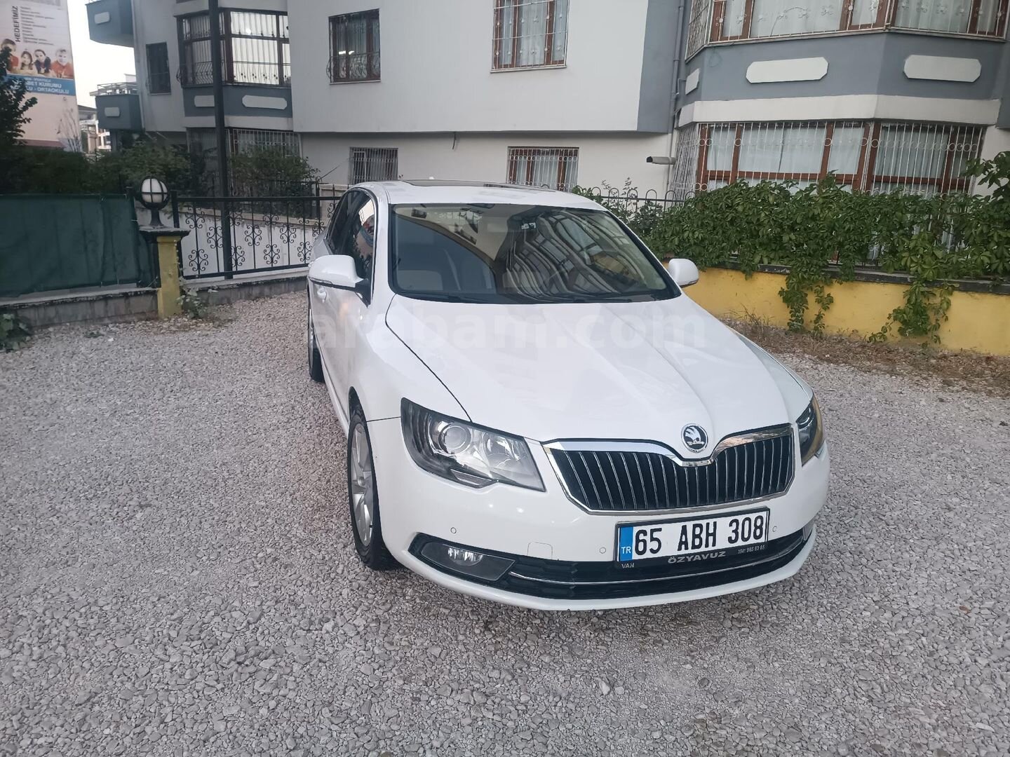 Sahibinden Skoda SuperB 1.6 TDI Elegance 2014 Model 230.000 km Beyaz 7