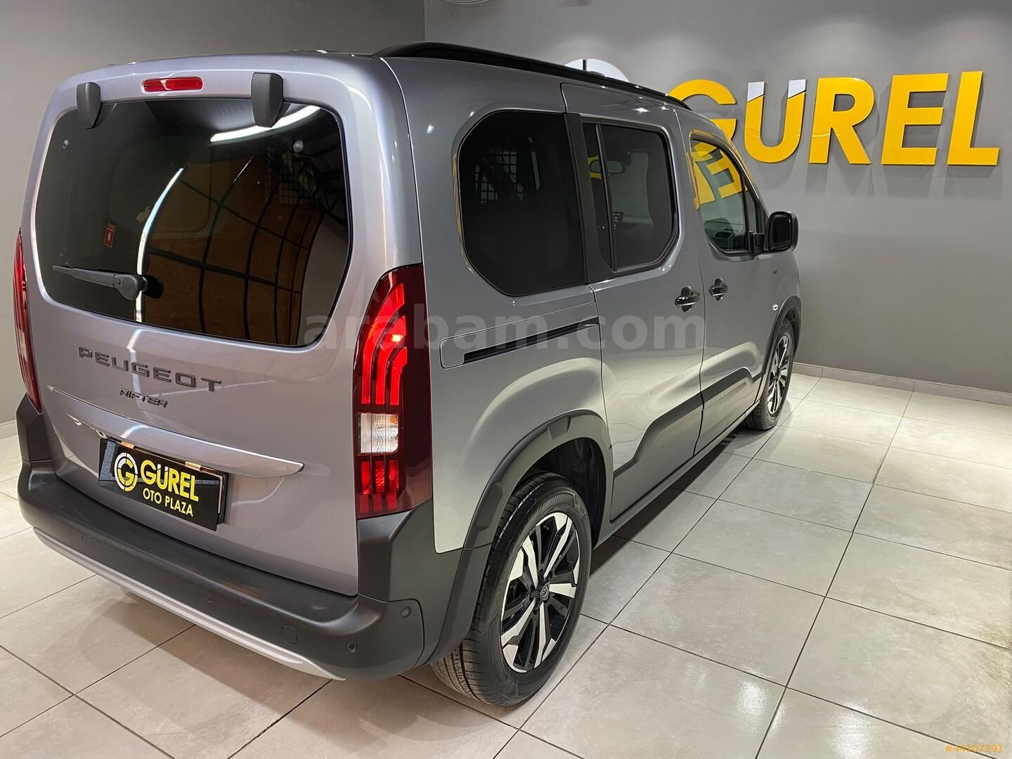 Galeriden Peugeot Rifter 1.5 BlueHDI GT 2026 Model İzmir 23.092 km Gri 6