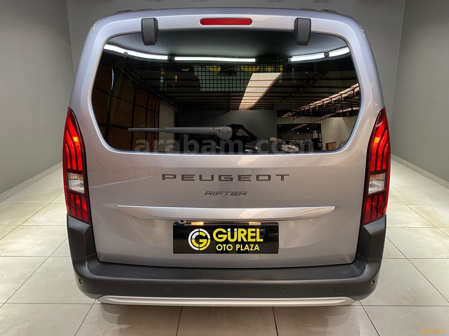 Galeriden Peugeot Rifter 1.5 BlueHDI GT 2026 Model İzmir 23.092 km Gri 5