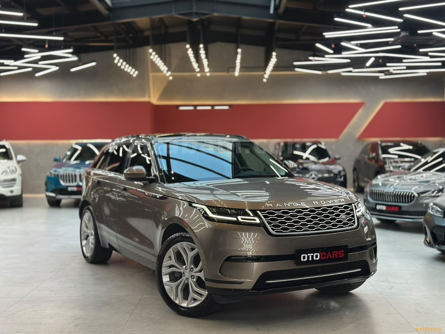 Galeriden Land Rover Range Velar 2.0 TD4 SE 2017 Model İstanbul 60.000 km Kahverengi 1