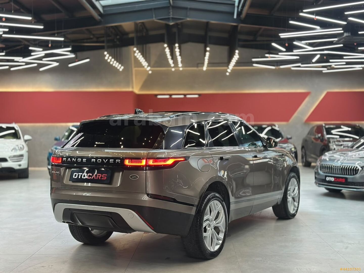Galeriden Land Rover Range Velar 2.0 TD4 SE 2017 Model İstanbul 60.000 km Kahverengi 7