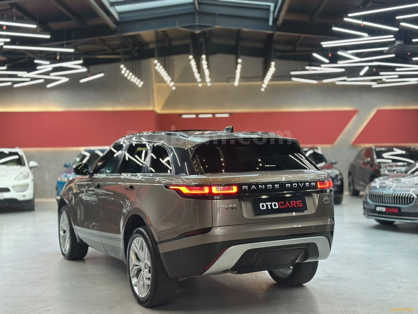 Galeriden Land Rover Range Velar 2.0 TD4 SE 2017 Model İstanbul 60.000 km Kahverengi 5