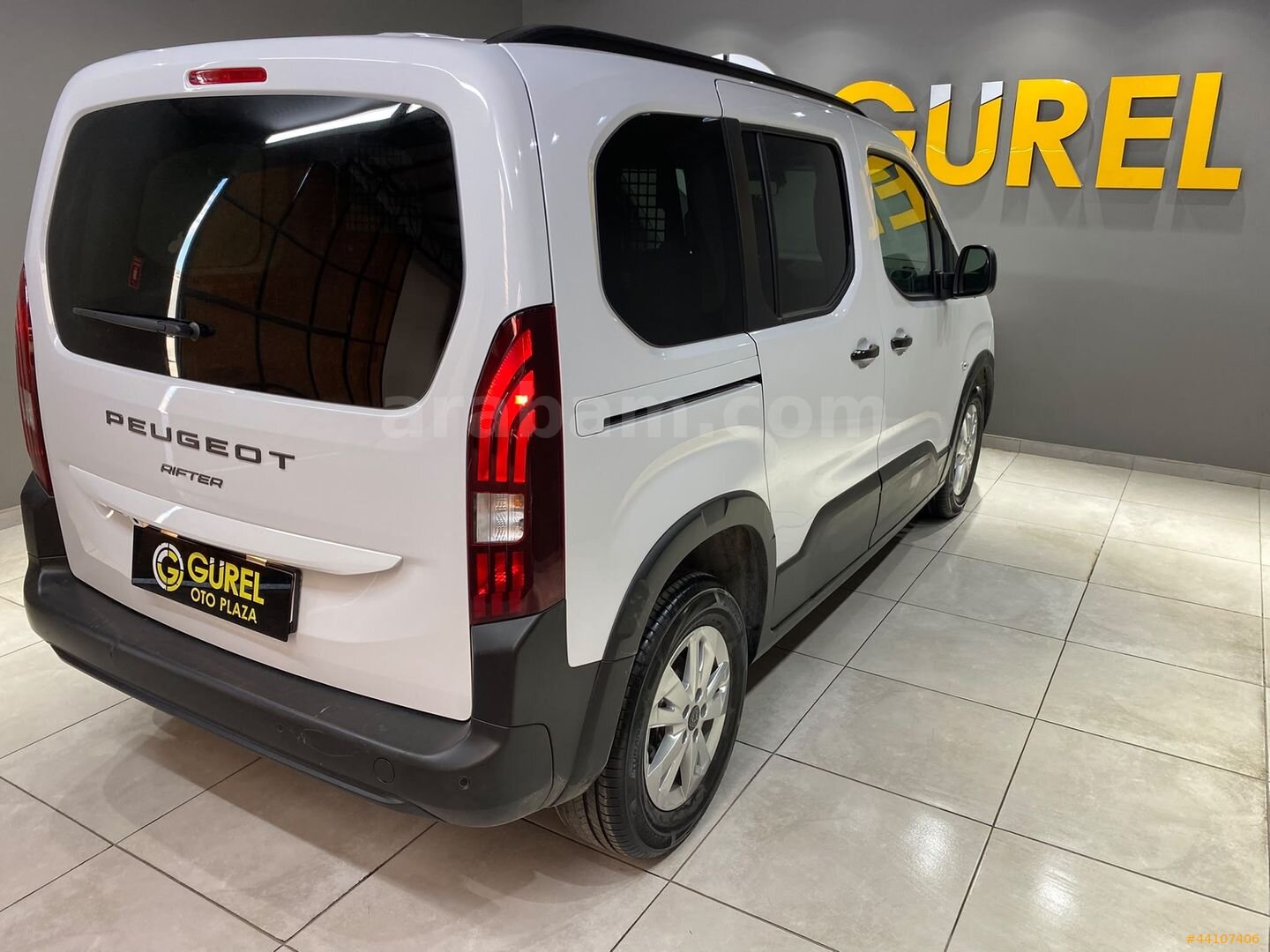 Galeriden Peugeot Rifter 1.5 BlueHDI Allure 2026 Model İzmir 12.608 km Beyaz 6