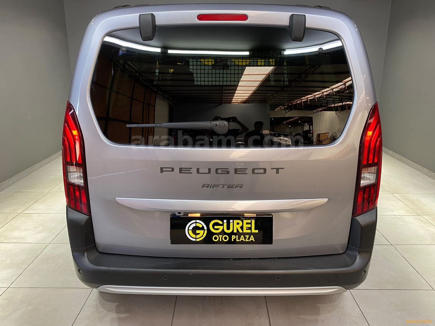 Galeriden Peugeot Rifter 1.5 BlueHDI GT 2026 Model İzmir 22.871 km Gri 5