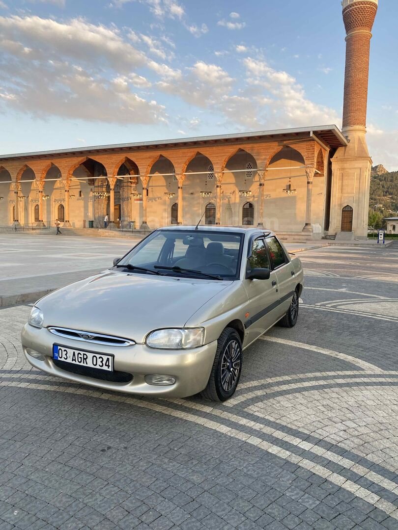 Sahibinden Ford Escort 1.6 CLX 1997 Model 2