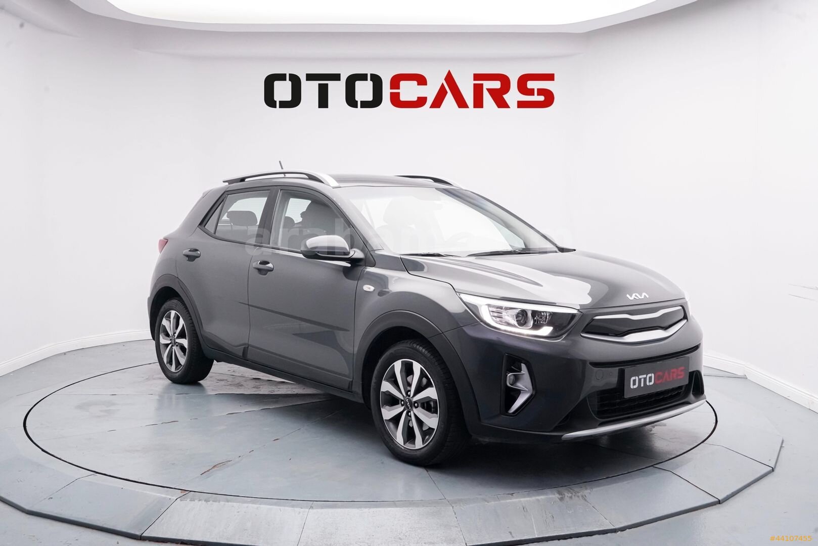 OTOCARS -78 BİN'DE 2022 KİA STONIC COOL 1.4 MPI CAM TAVAN HATASZ 1