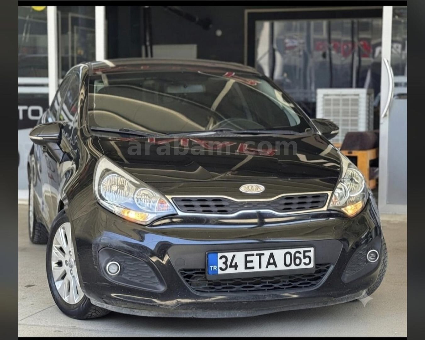 Sahibinden Kia Rio 1.4 CRDi Fancy 2012 Model Batman 229.000 km Siyah 4