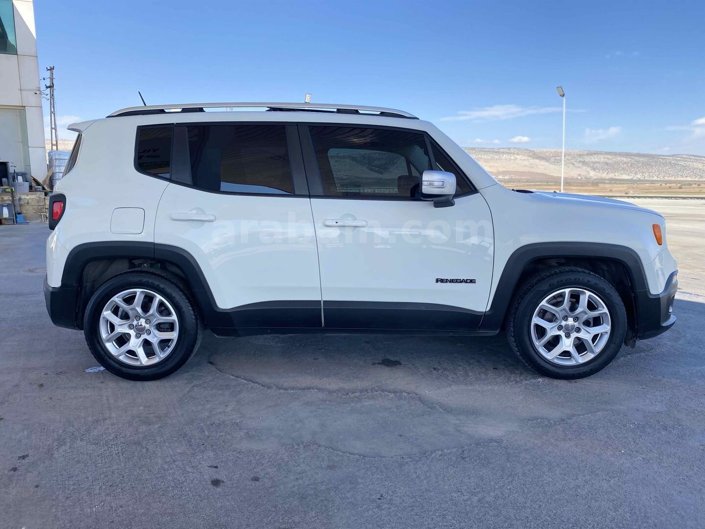 Sahibinden Jeep Renegade 1.6 MultiJet Limited 2014 Model Gaziantep 250.000 km Beyaz 4