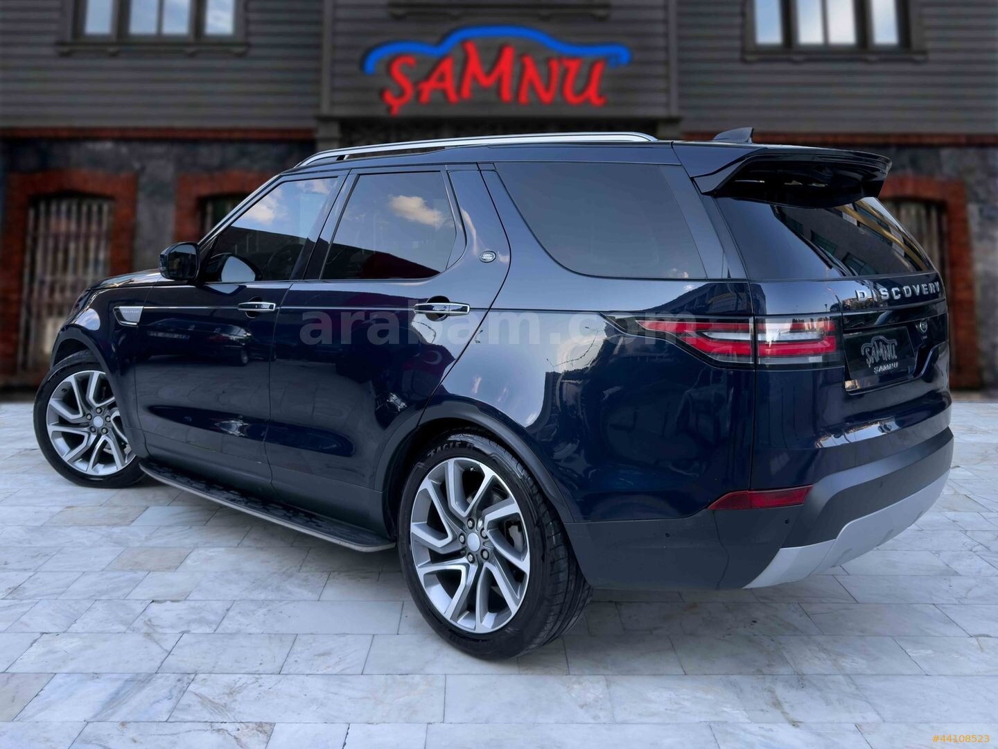 Galeriden Land Rover Discovery 2.0 SD4 HSE 2020 Model İstanbul 63.500 km Lacivert 4