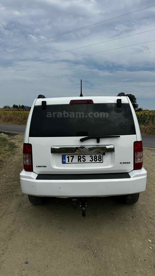 Sahibinden Jeep Cherokee 2.8 CRD 2012 Model Çanakkale 279.000 km Beyaz 5
