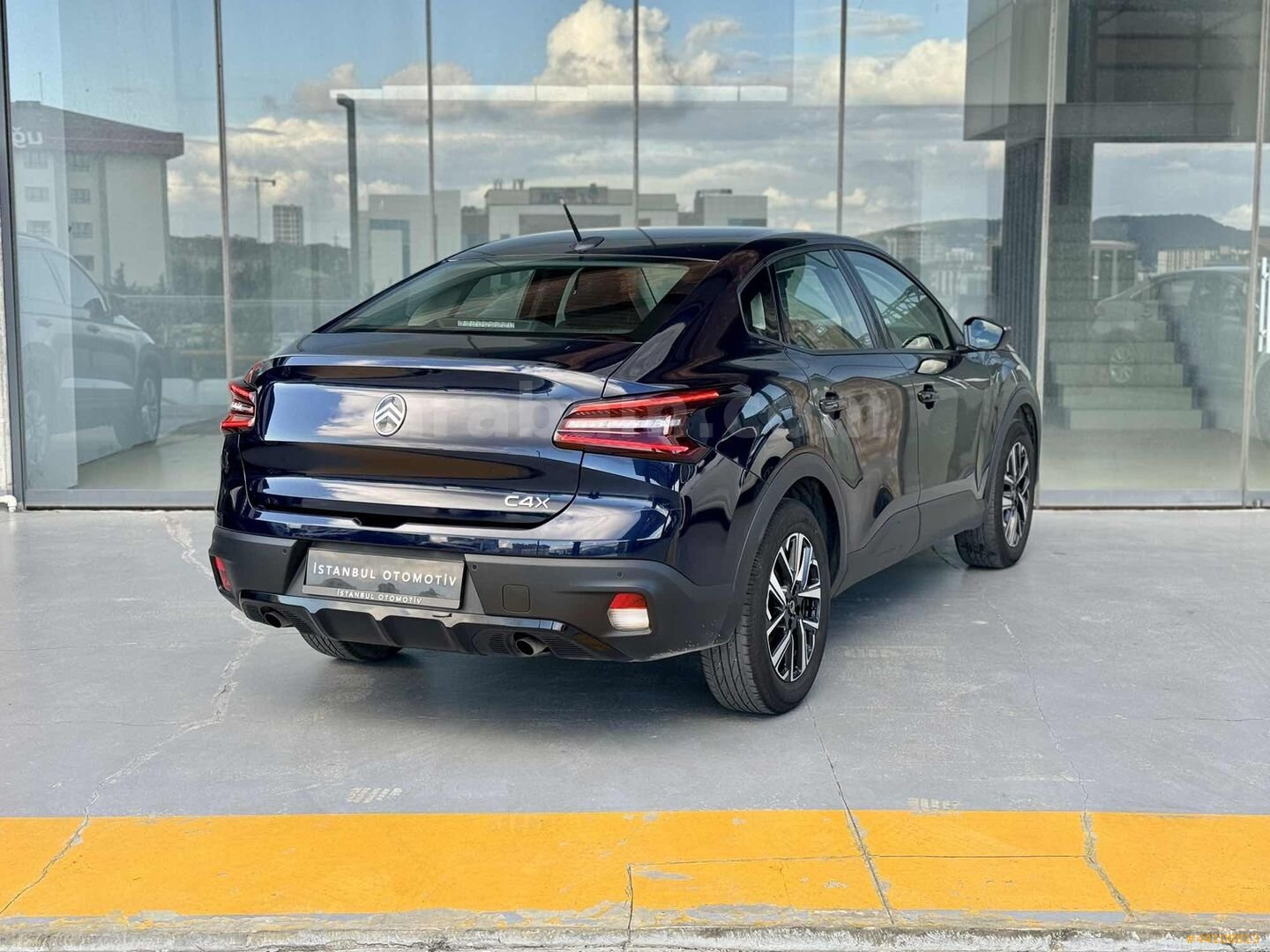 Galeriden Citroen e-C4 X 1.2 PureTech You 2025 Model İstanbul 28.000 km Mavi 5