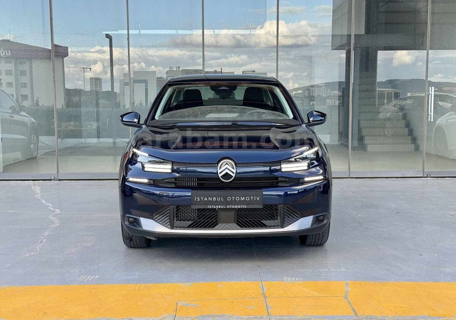 Galeriden Citroen e-C4 X 1.2 PureTech You 2025 Model İstanbul 28.000 km Mavi 1