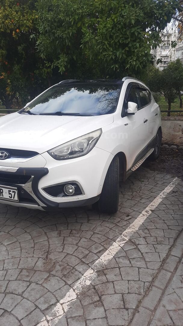 Sahibinden Hyundai ix35 1.6 GDI Elite 2014 Model Antalya 130.000 km Beyaz 4