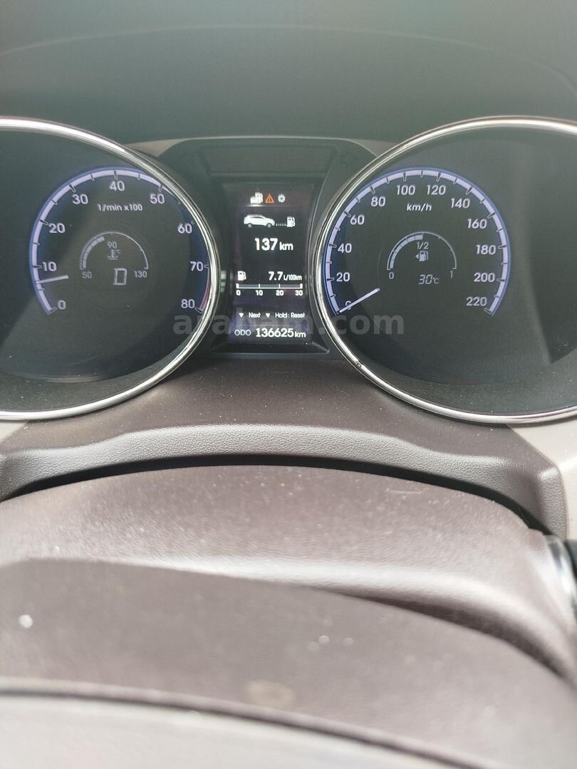 Sahibinden Hyundai ix35 1.6 GDI Elite 2014 Model Antalya 130.000 km Beyaz 3