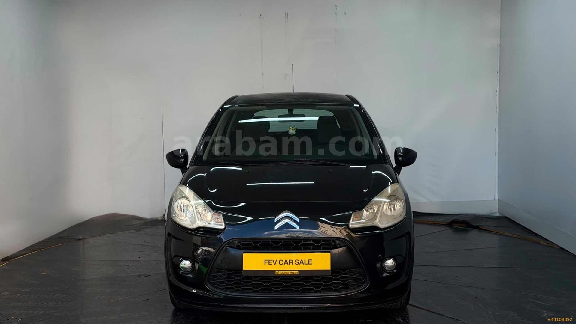 Galeriden Citroen C3 1.4 HDi Attraction 2010 Model İstanbul 225.000 km Siyah 2