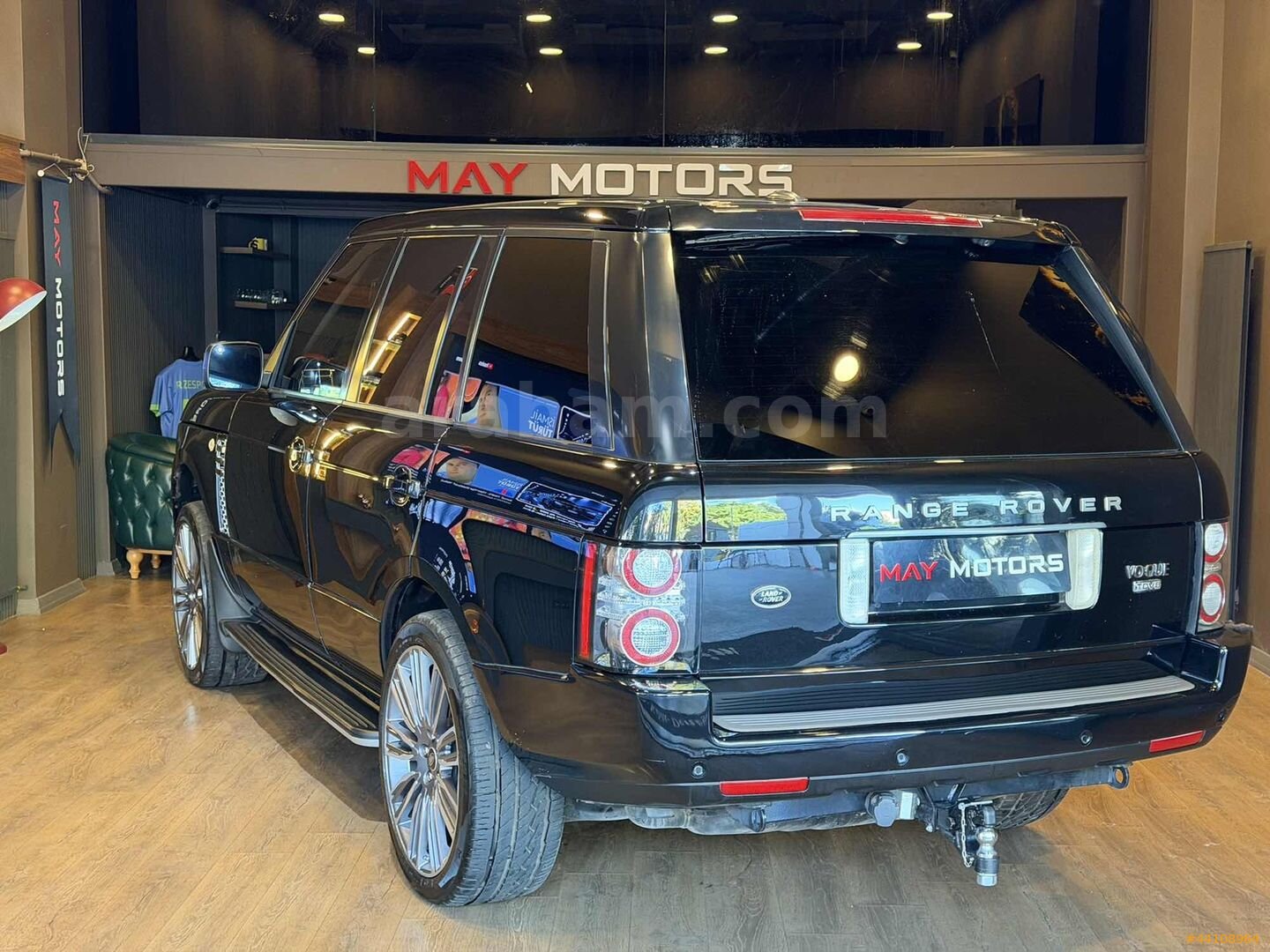 Galeriden Land Rover Range 3.6 TDV8 Vogue 2010 Model İstanbul 320.000 km Siyah 7