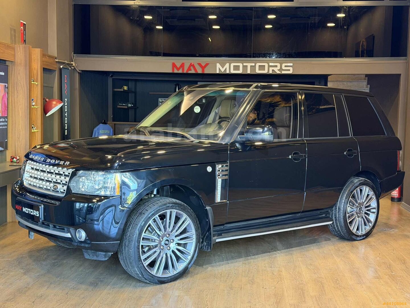 Galeriden Land Rover Range 3.6 TDV8 Vogue 2010 Model İstanbul 320.000 km Siyah 5