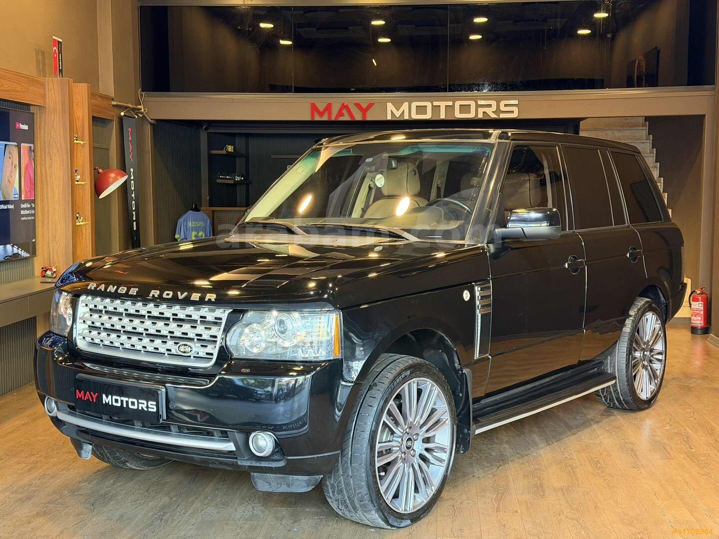 Galeriden Land Rover Range 3.6 TDV8 Vogue 2010 Model İstanbul 320.000 km Siyah 4