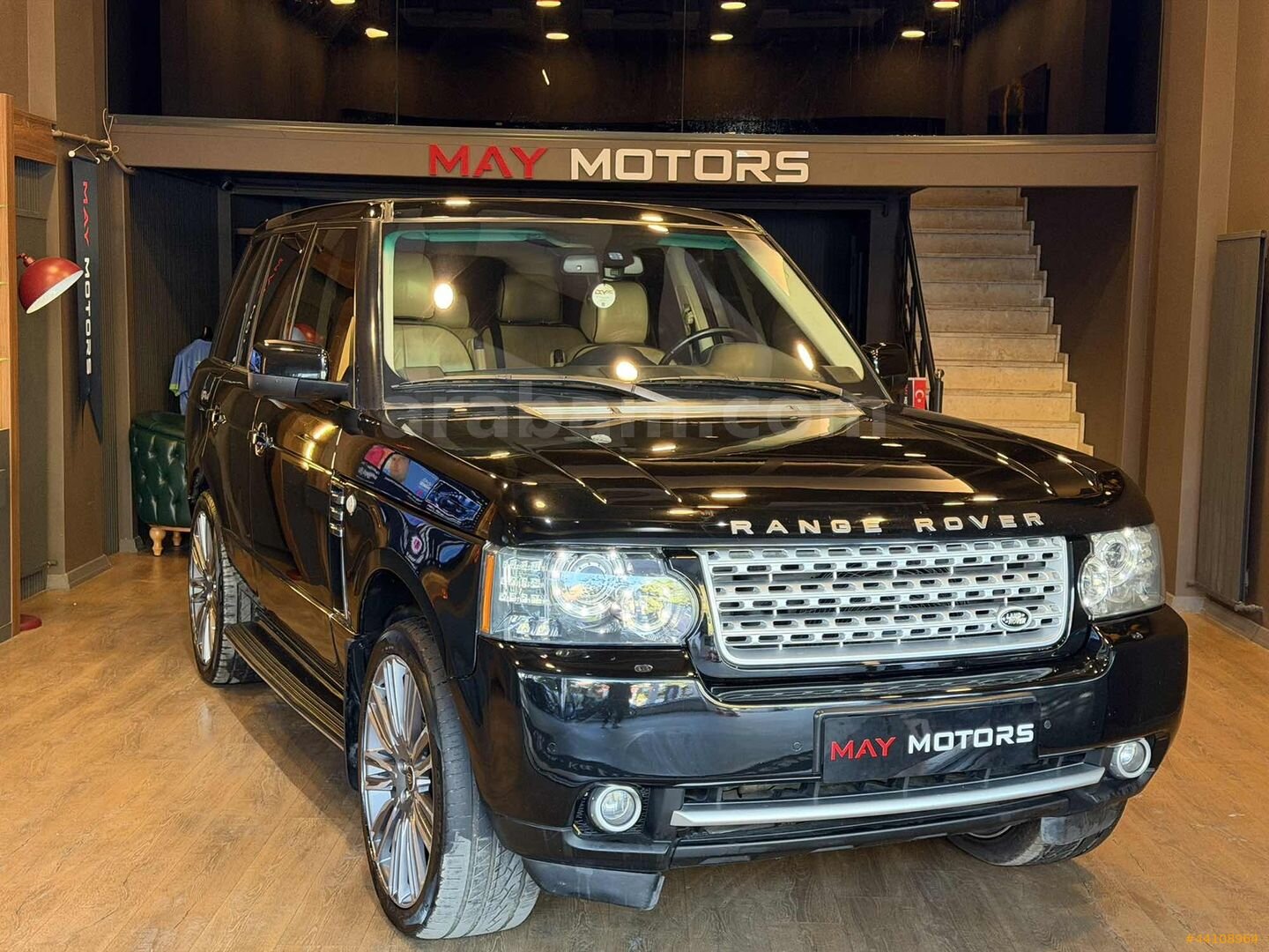 Galeriden Land Rover Range 3.6 TDV8 Vogue 2010 Model İstanbul 320.000 km Siyah 1