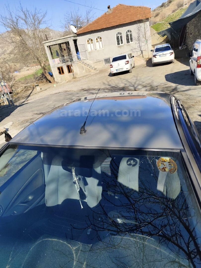 Sahibinden Nissan Almera 1.5 Tekna 2005 Model Adıyaman 170.000 km Şampanya 5