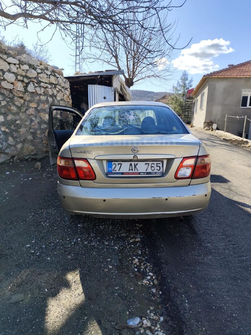 Sahibinden Nissan Almera 1.5 Tekna 2005 Model Adıyaman 170.000 km Şampanya 2