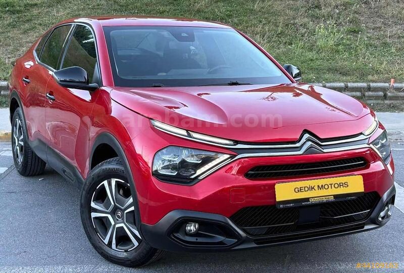 Galeriden Citroen C4 X 1.2 PureTech Feel Bold 2023 Model İstanbul 108.000 km Kırmızı