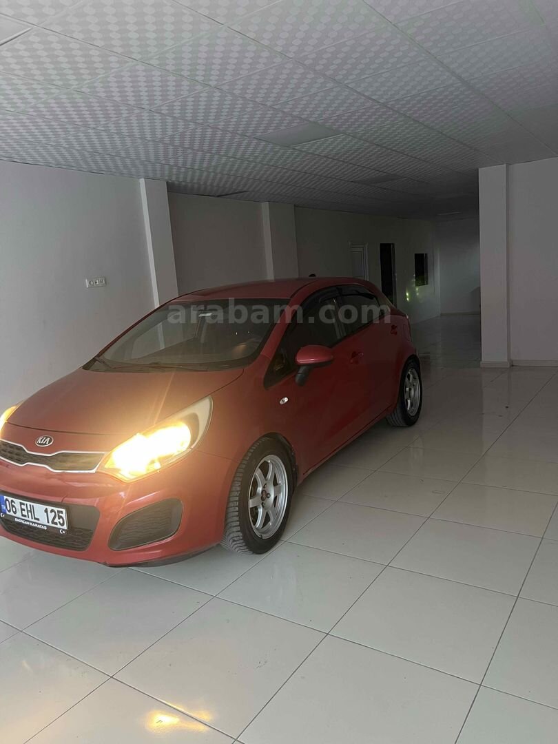Sahibinden Kia Rio 1.4 CRDi Fancy 2012 Model Erzurum 315.000 km Kırmızı 2