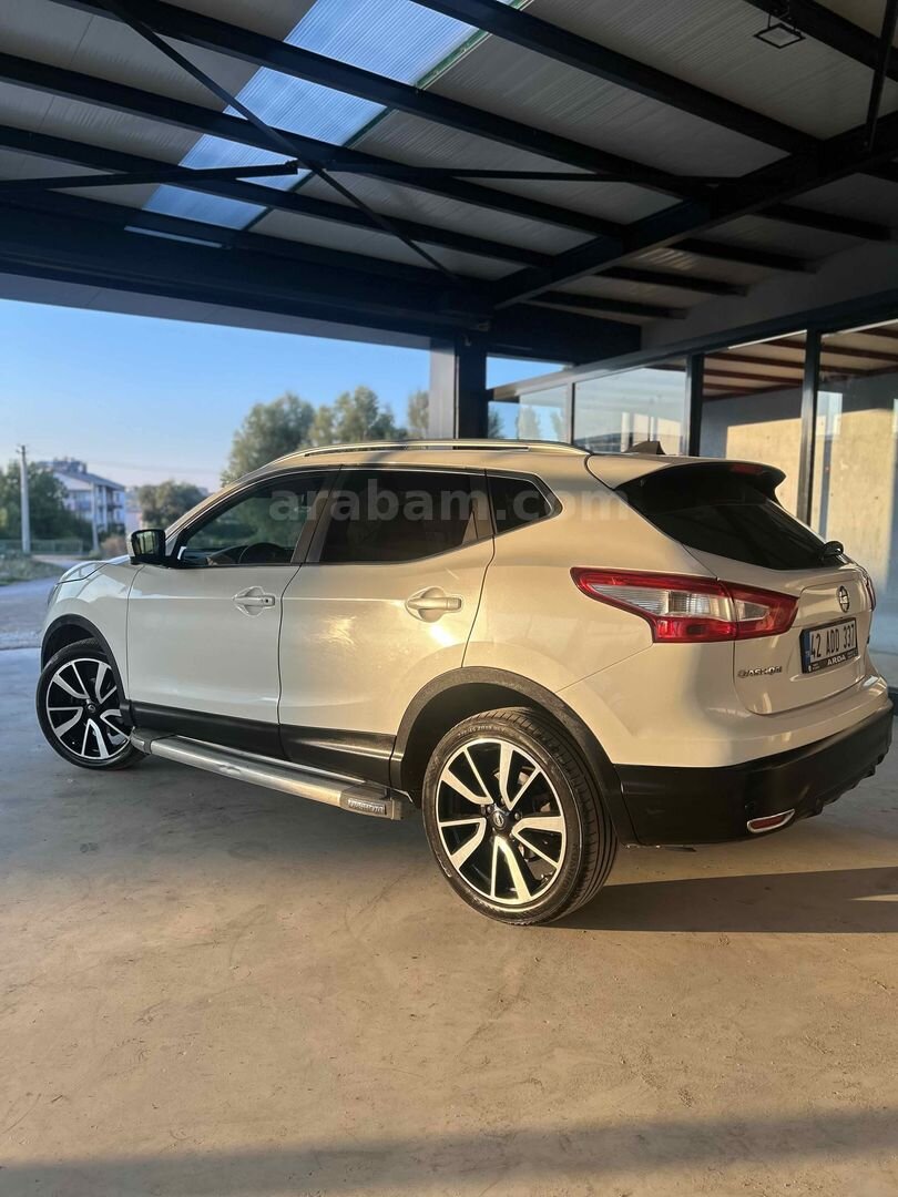 Sahibinden Hatasız Nissan Qashqai 1.5 dCi Platinum Premium Pack 2014 Model 5