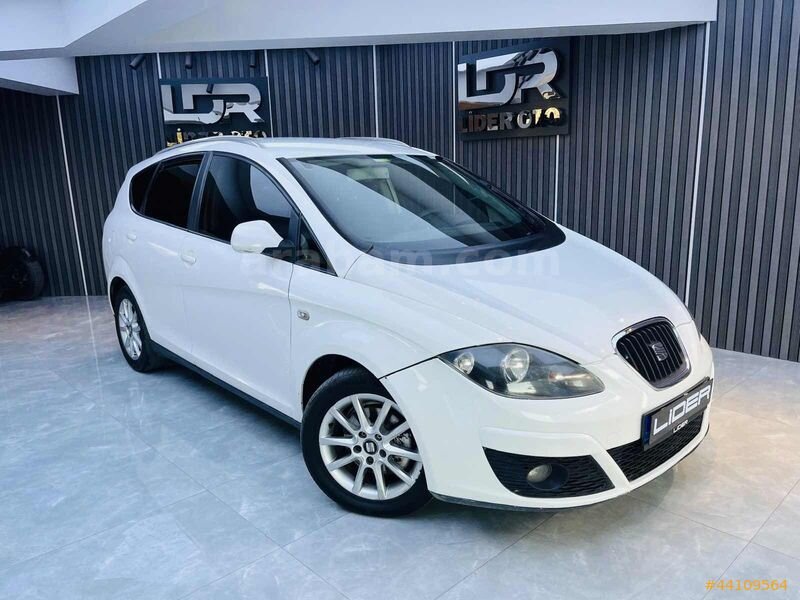 Galeriden Seat Altea 1.6 TDI Style XL 2012 Model İzmir 269.000 km Beyaz