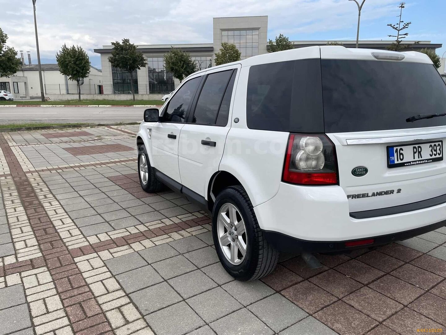 Galeriden Land Rover Freelander II 2.2 SD4 HSE 2011 Model Bursa 226.000 km Beyaz 7
