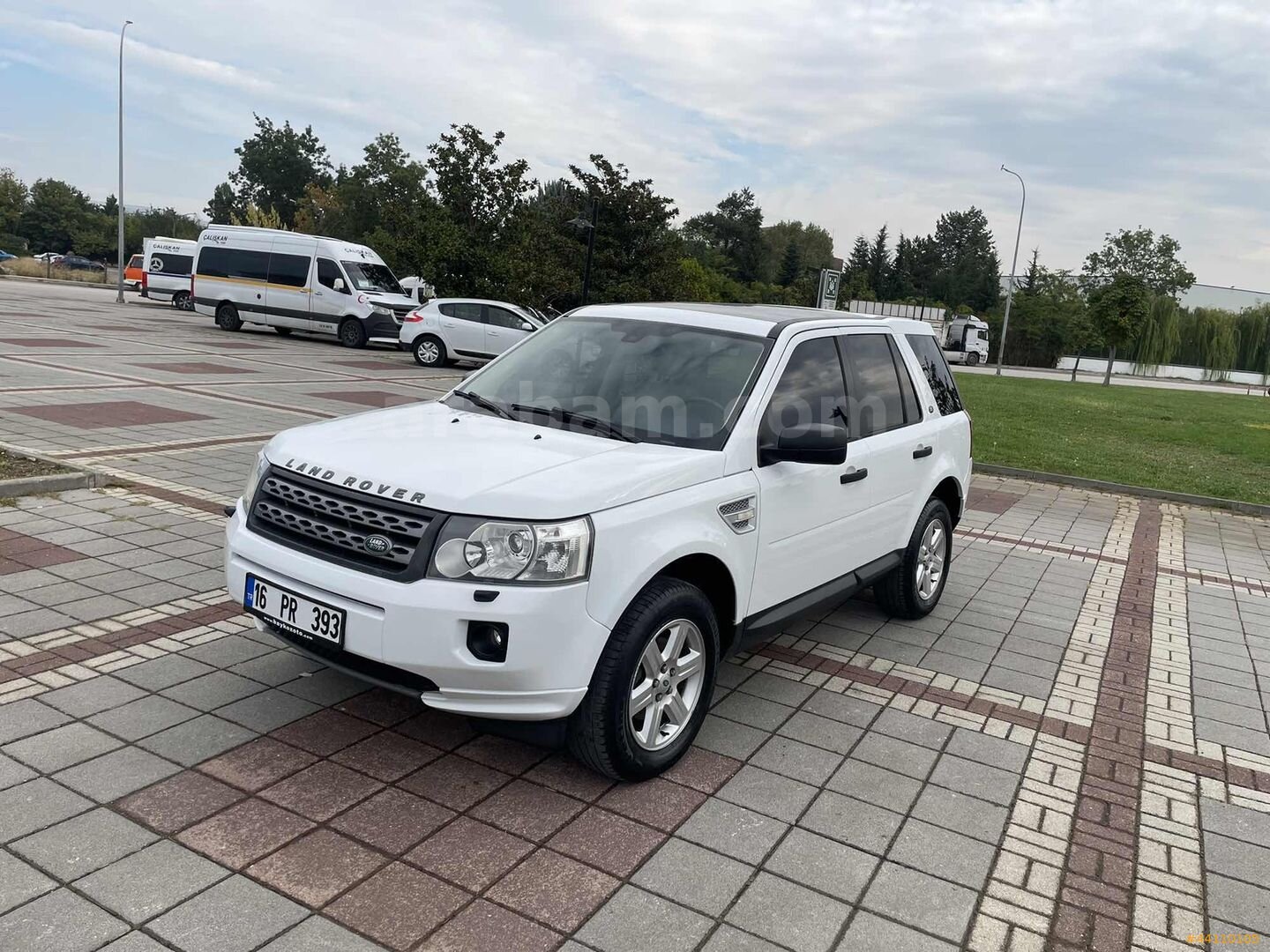 Galeriden Land Rover Freelander II 2.2 SD4 HSE 2011 Model Bursa 226.000 km Beyaz 1
