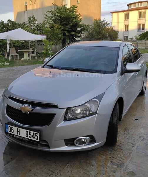Sahibinden Kapalı garaj Araç Cruze 1.6 LS 2010 Model