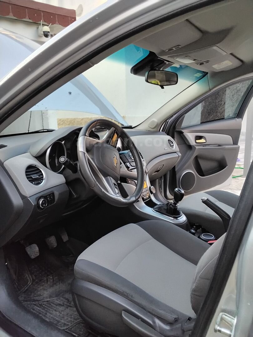 Sahibinden Kapalı garaj Araç Cruze 1.6 LS 2010 Model 5