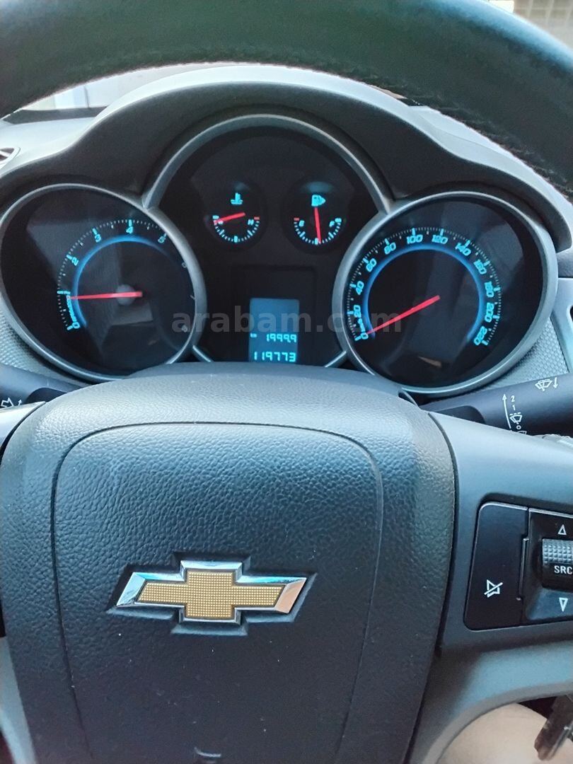 Sahibinden Kapalı garaj Araç Cruze 1.6 LS 2010 Model 4