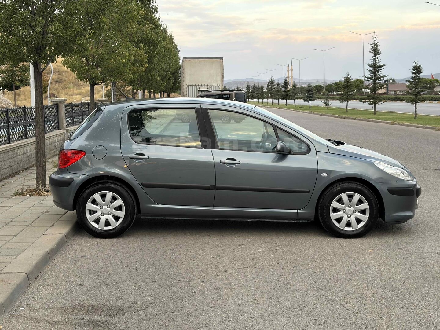Sahibinden Peugeot 307 1.6 HDi Comfort 2007 Model Sivas 5