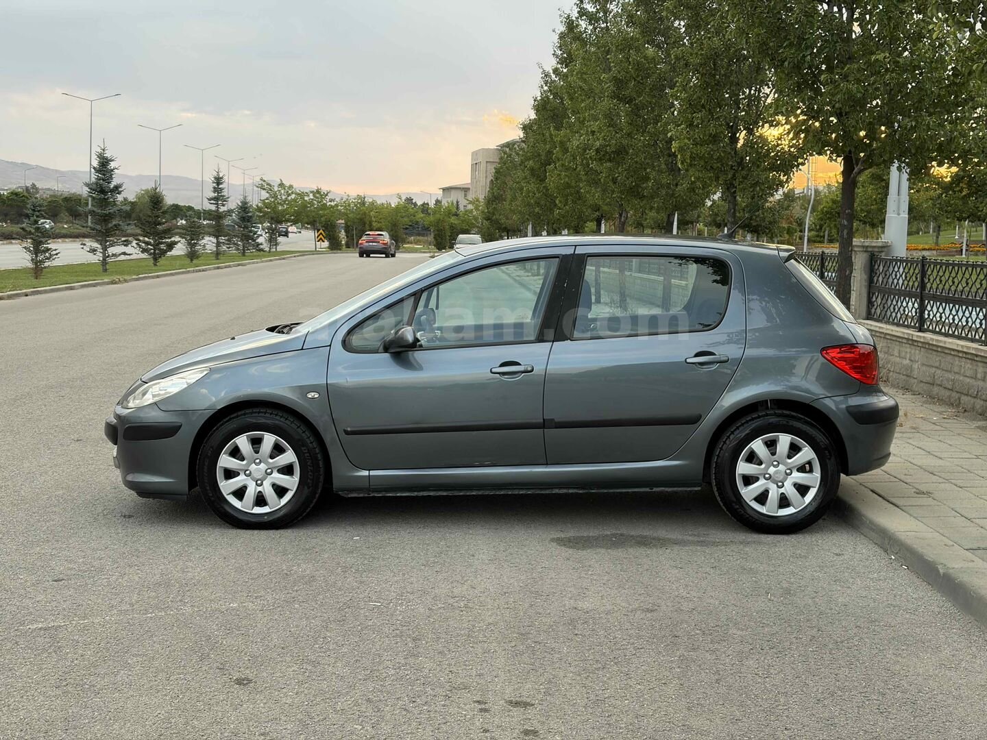 Sahibinden Peugeot 307 1.6 HDi Comfort 2007 Model Sivas 4