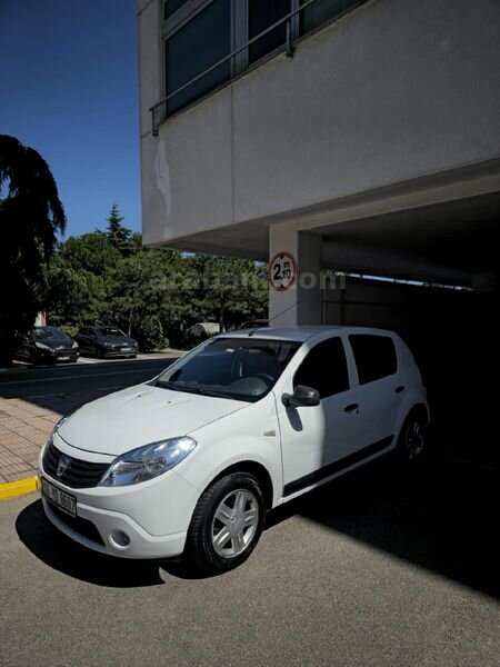 Sahibinden Dacia Sandero 1.2 Ambiance 2012 Model 132.000 km Beyaz