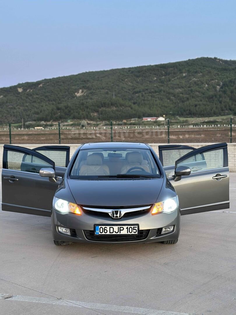 Sahibinden Honda Civic 1.6 Elegance 2007 Model 325.000 km Bej 2