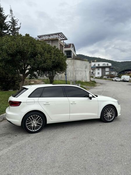 Sahibinden Audi A3 Sportback 1.6 TDI Attraction 2015 Model Antalya 190.000 km Beyaz 5