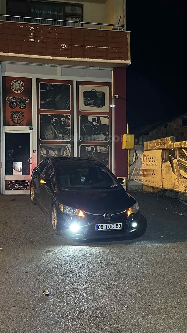 Sahibinden Honda Civic 1.6i VTEC Elegance 2009 Model 3