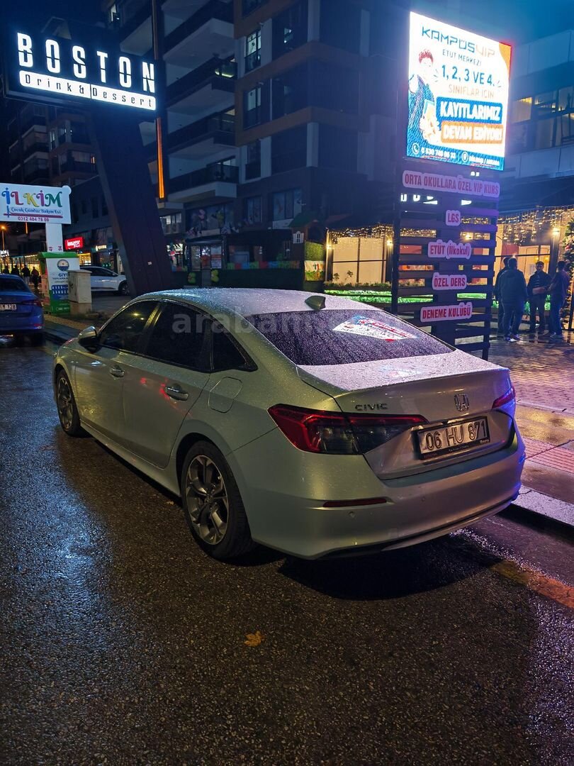 Sahibinden Honda Civic 1.5 i-VTEC Executive Plus 2021 Model 3