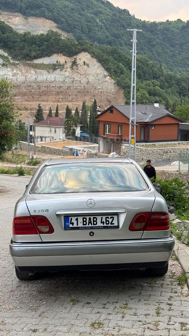 Sahibinden Mercedes - Benz E 200 Elegance 1997 Model 3
