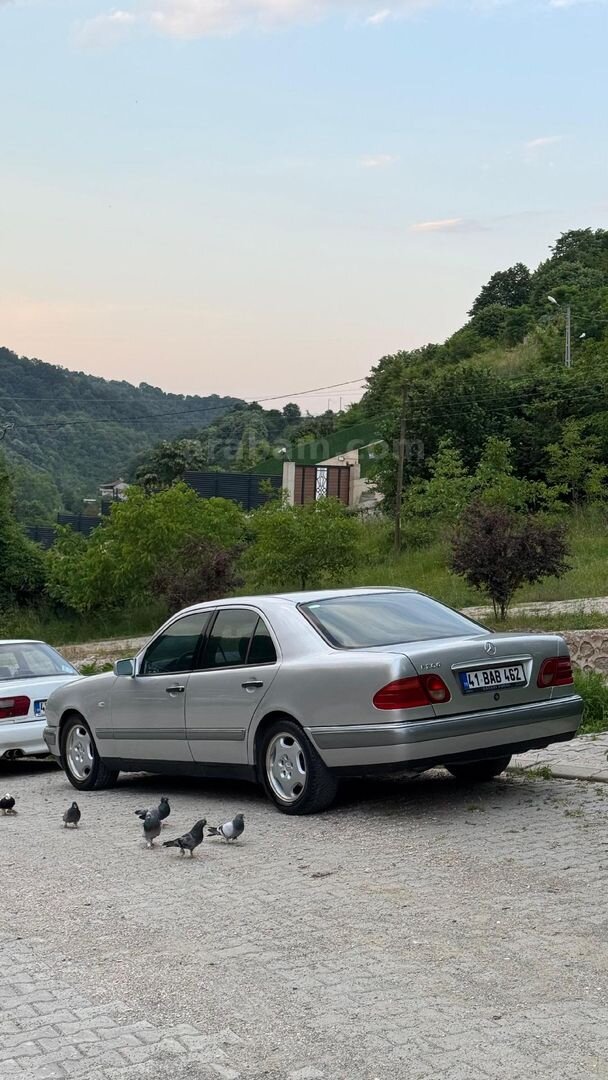 Sahibinden Mercedes - Benz E 200 Elegance 1997 Model 1