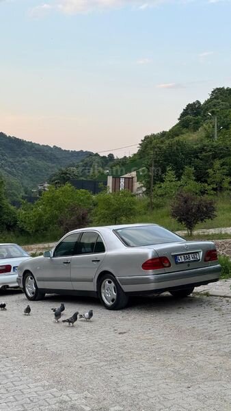Sahibinden Mercedes - Benz E 200 Elegance 1997 Model 1