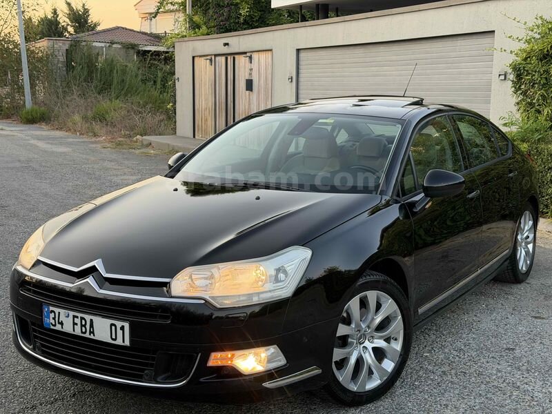 Citroen C5 1.6 HDi 128 bin km de sınıf temizlikte