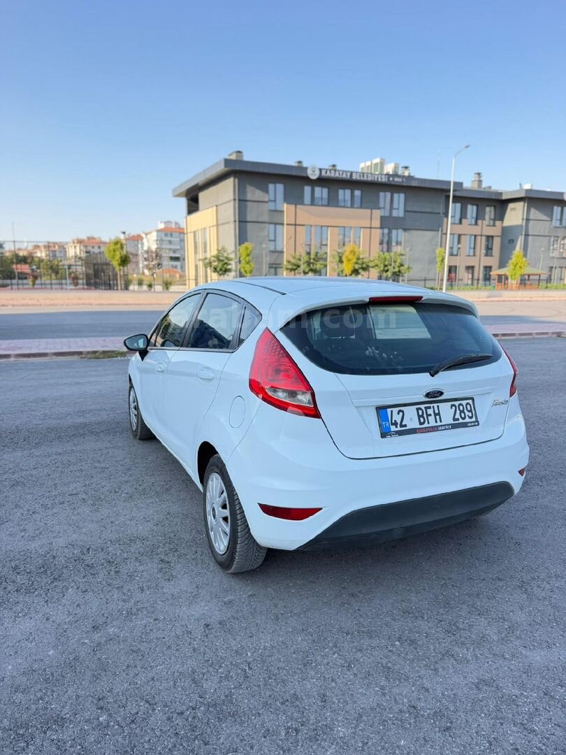 Sahibinden Ford Fiesta 1.4 TDCi Trend 2011 Model 7