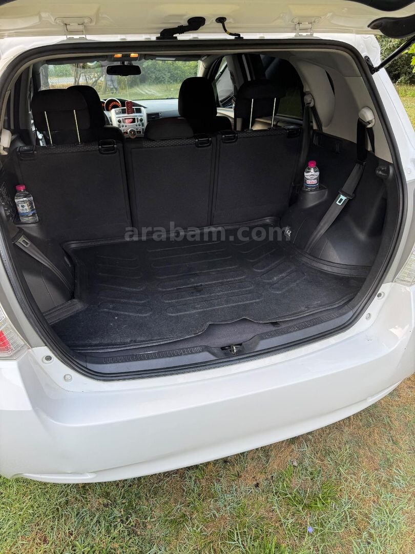 Sahibinden Toyota Verso 1.6 Premium 2011 Model 6